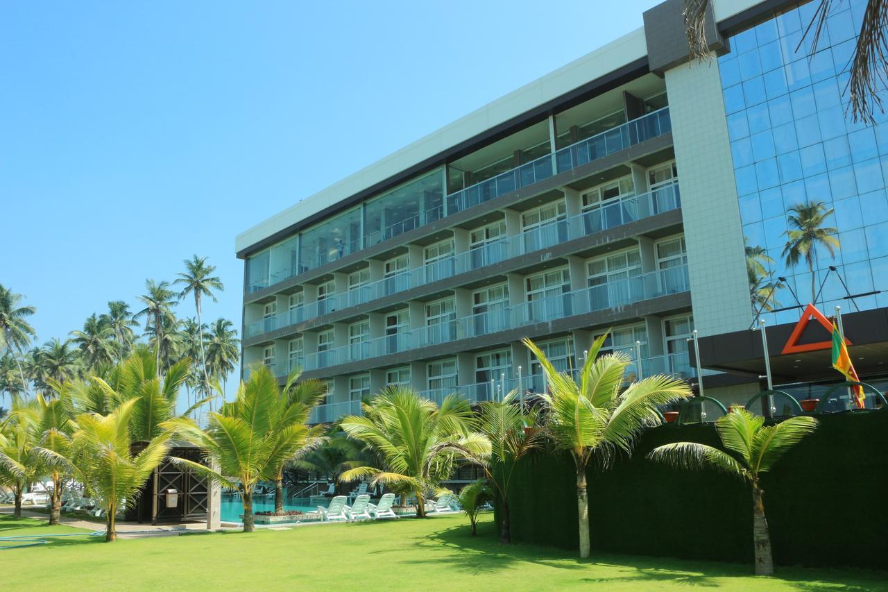 Ocean Queen Hotel Wadduwa Luaran gambar