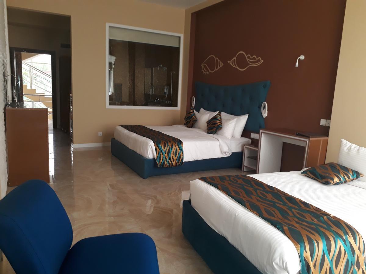 Ocean Queen Hotel Wadduwa Luaran gambar